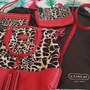Large Coach handbag & matching wallet & wristlet